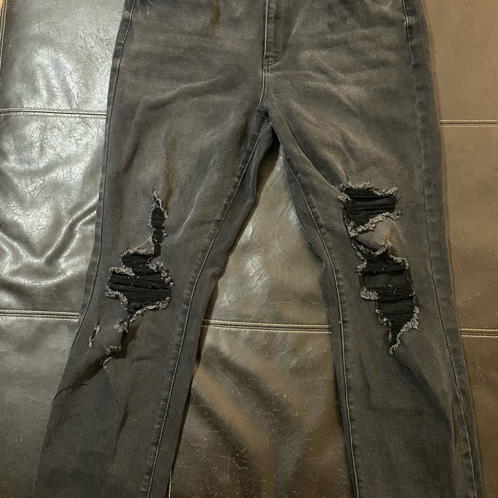 No Boundaries Black Distressed Jeans